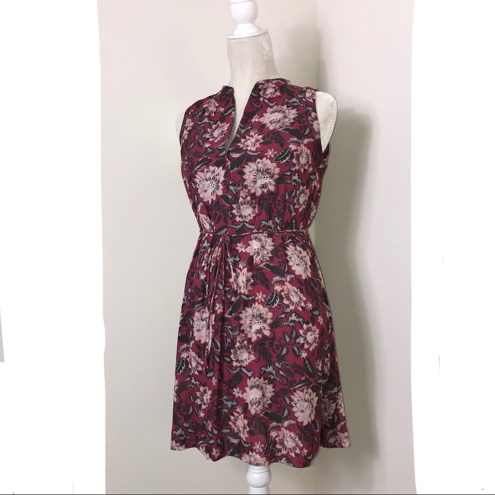 🎉HP🤗 LOFT Floral Tie Waist Dress - Picture 2 of 9
